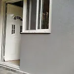 Deluxe Groundfloor With Garden Only For Long Term Minimum 3 Months * Durrës