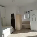 Apartamento Deluxe Groundfloor With Garden Only For Long Term Minimum 3 Months *