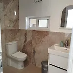 Deluxe Groundfloor With Garden Only For Long Term Minimum 3 Months *