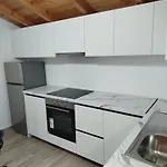 Deluxe Groundfloor With Garden Only For Long Term Minimum 3 Months