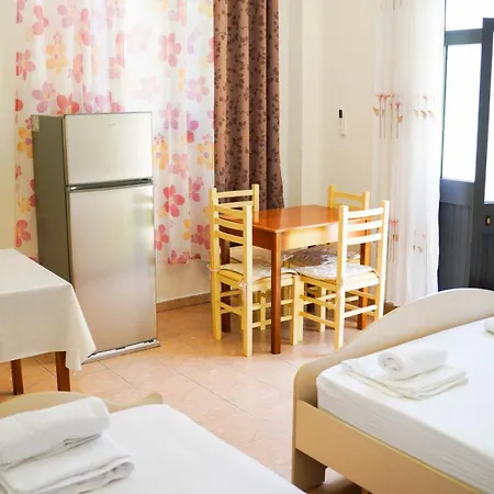 Deluxe Groundfloor With Garden Only For Long Term Rental Durrës