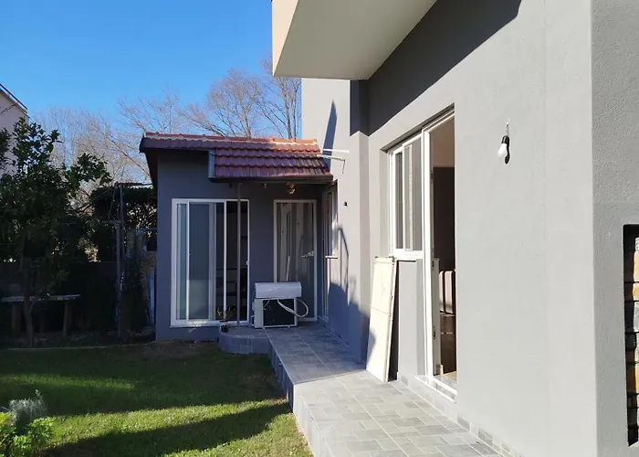 Deluxe Groundfloor With Garden Only For Long Term *