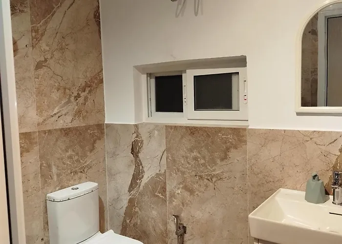 Deluxe Groundfloor With Garden Only For Long Term * Durrës